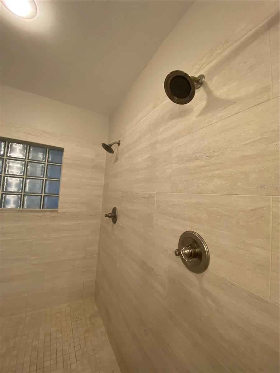 1501 DOYLE CARLTON DR #305, TAMPA, FL, 33602