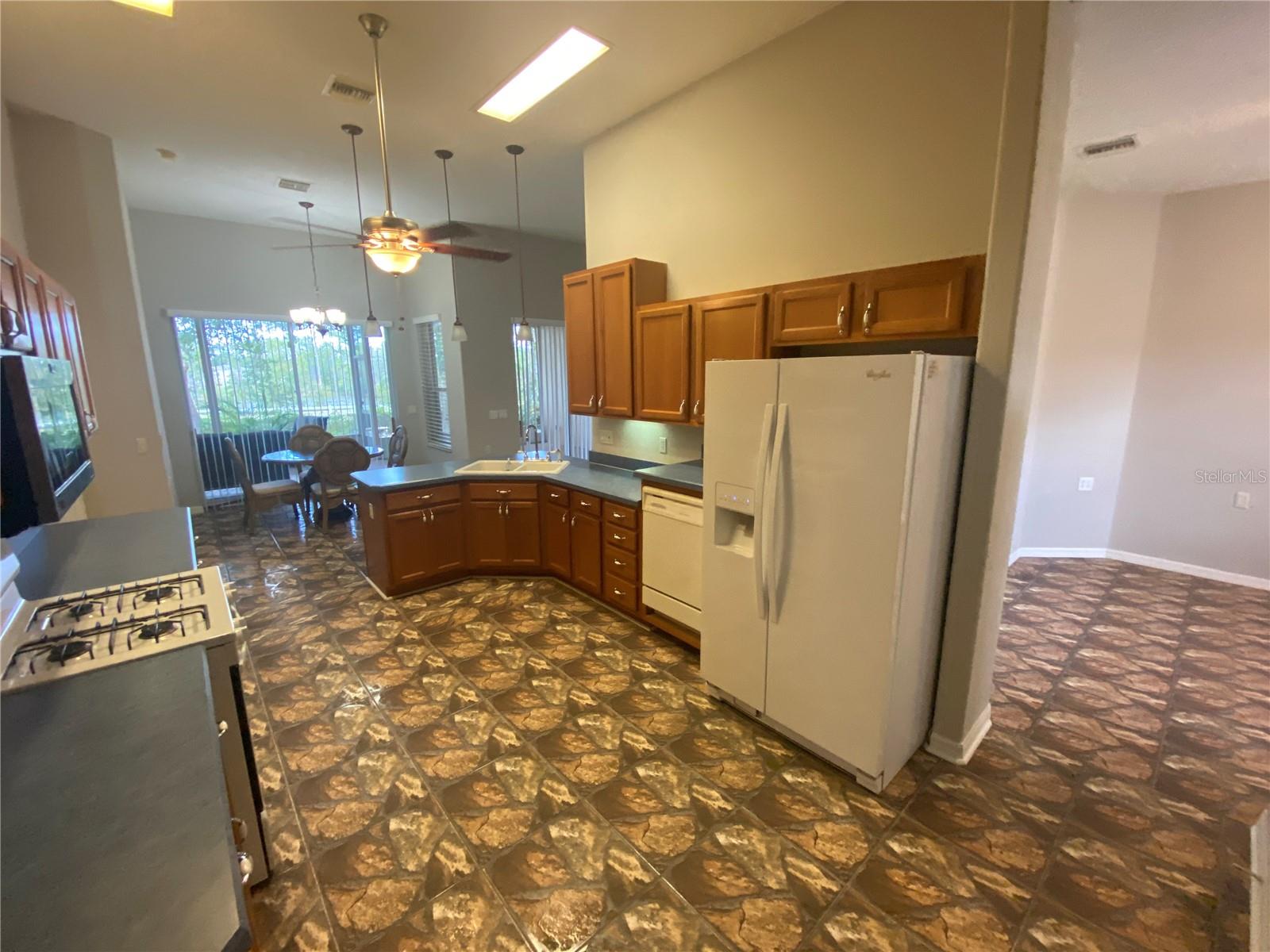 5141 AURORA DR, LEESBURG, FL, 34748