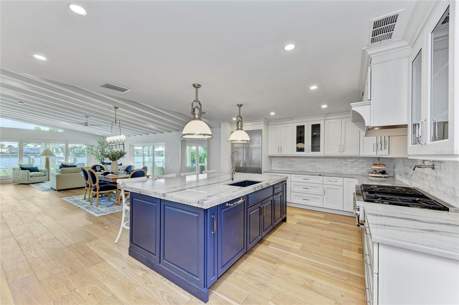 A4670953 Property Photo