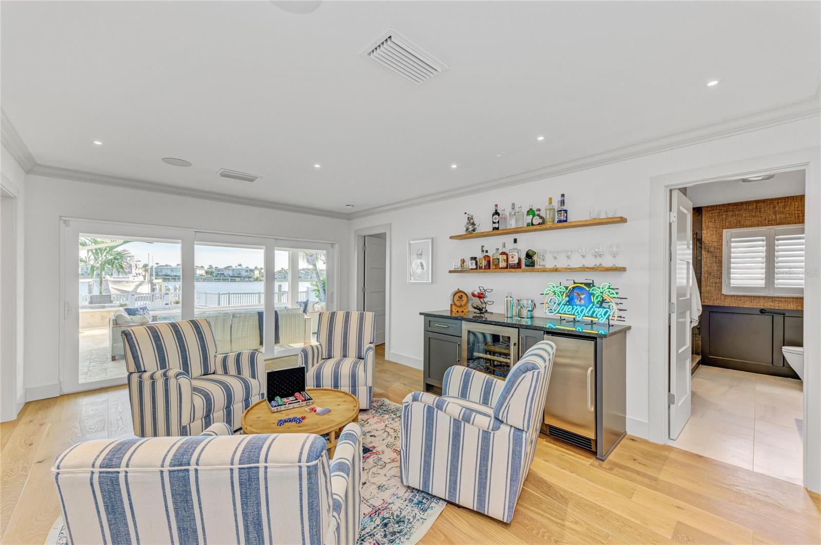 A4670953 Property Photo