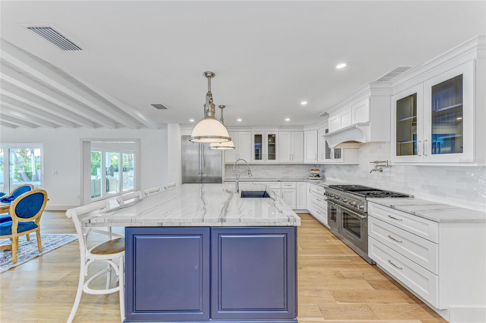 A4670953 Property Photo