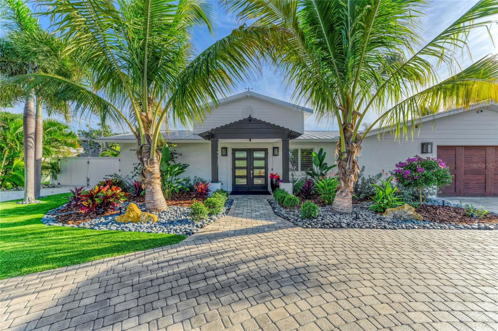 A4670953 Property Photo