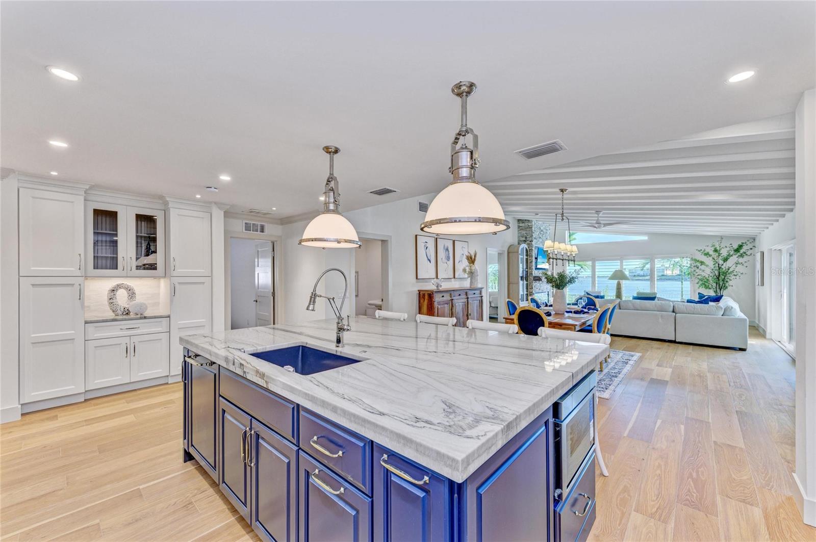 A4670953 Property Photo