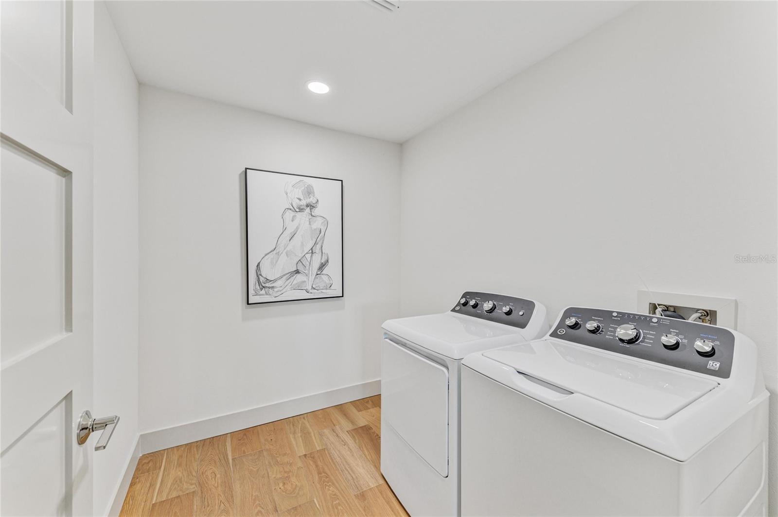 A4670953 Property Photo