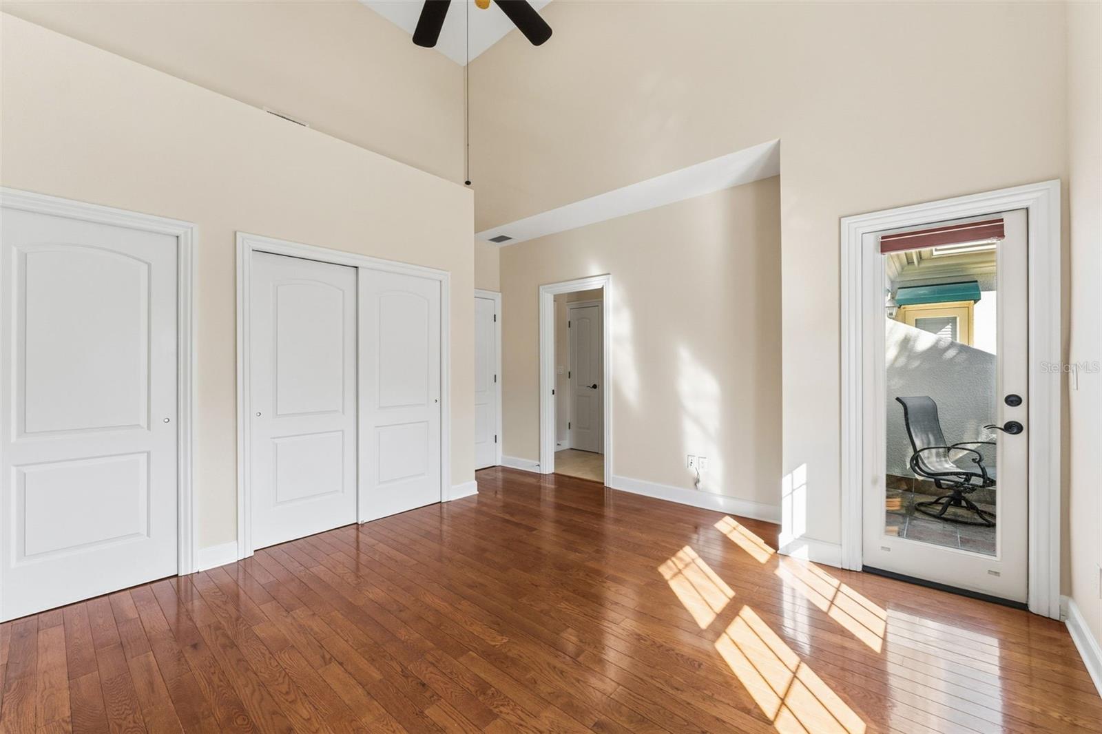 2555 W PLATT ST, TAMPA, FL, 33609