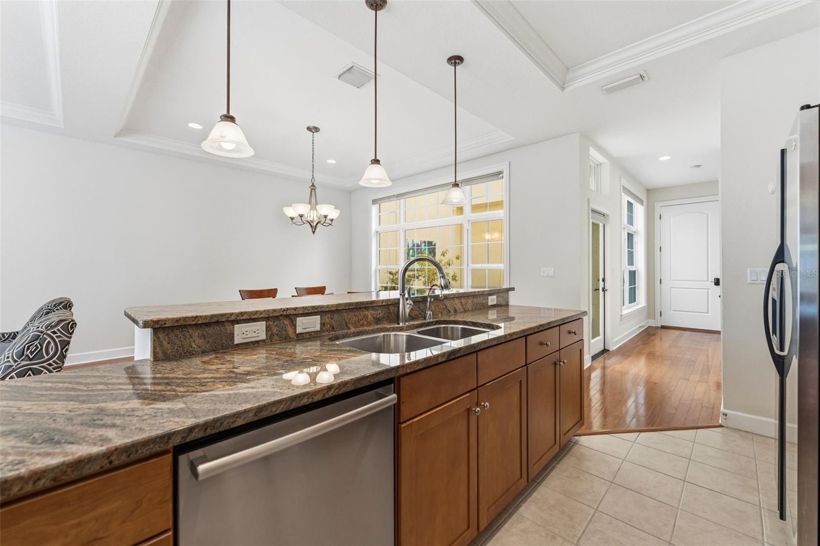 2555 W PLATT ST, TAMPA, FL, 33609