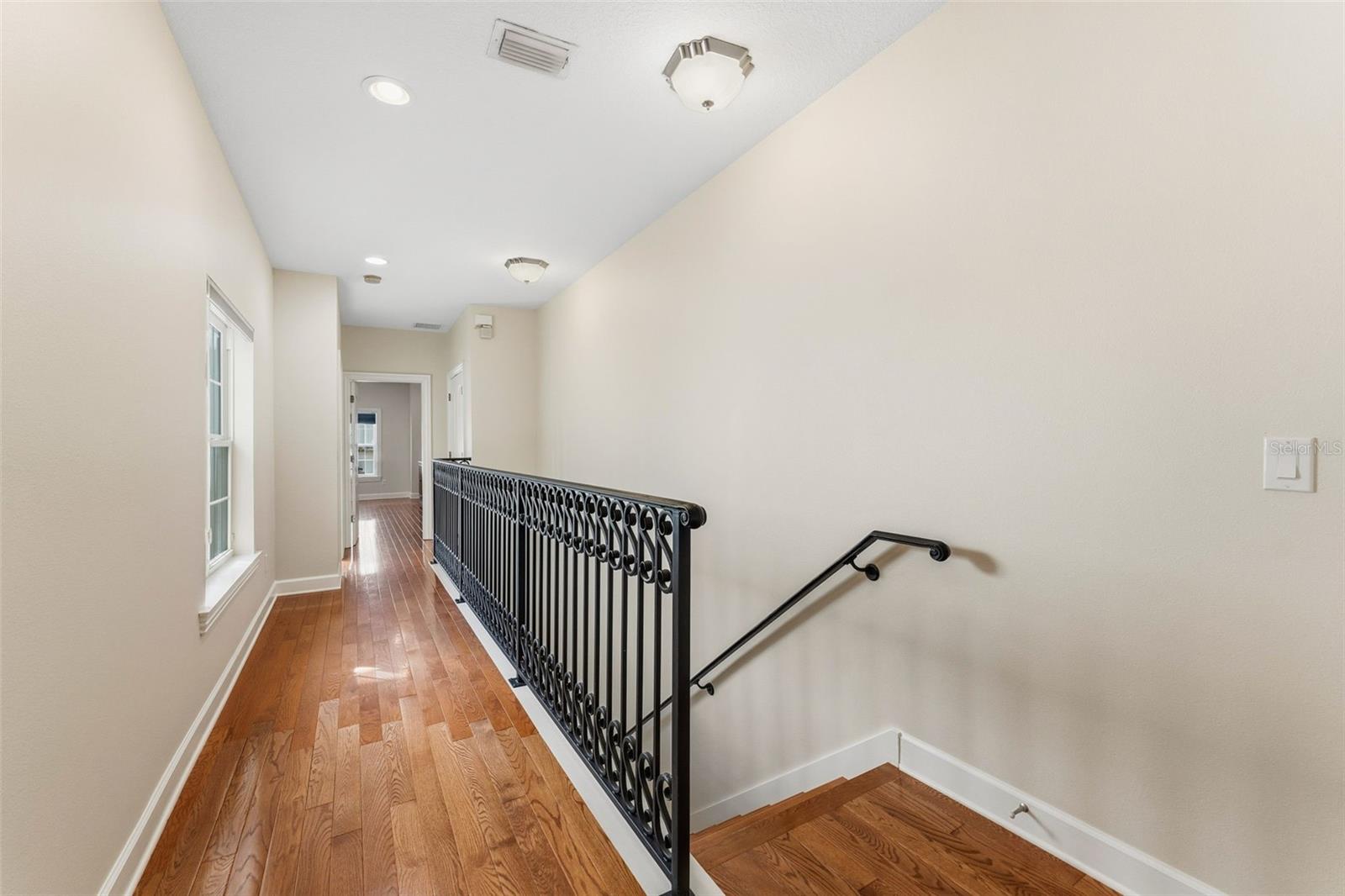 2555 W PLATT ST, TAMPA, FL, 33609