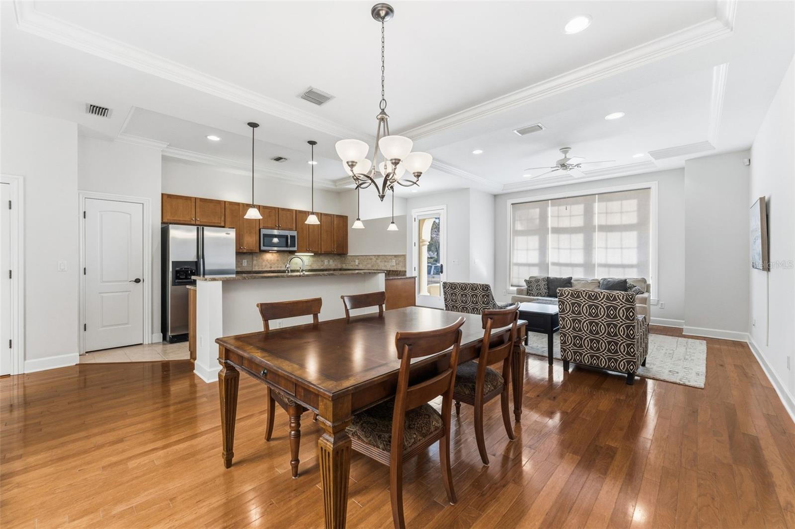 2555 W PLATT ST, TAMPA, FL, 33609