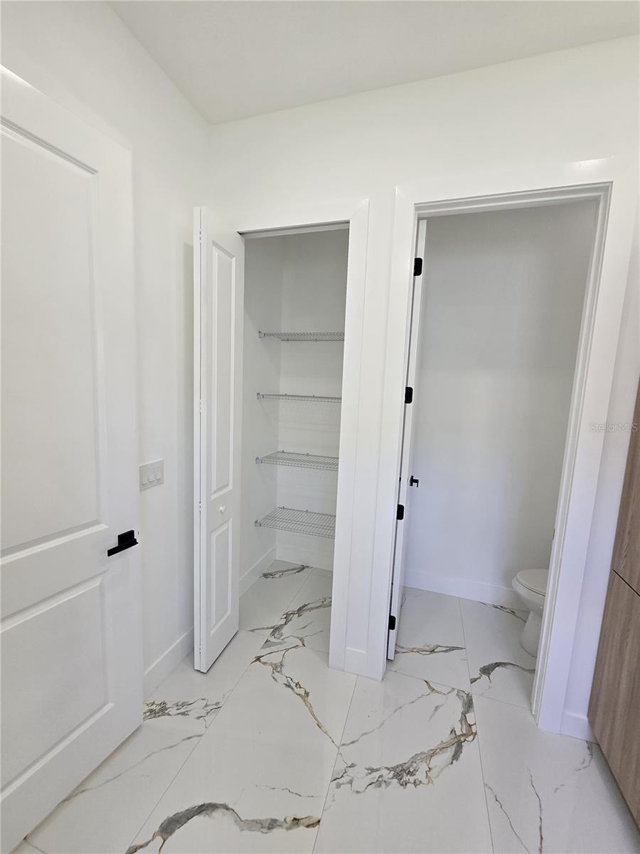 5823 WHIPPOORWILL DR, TAMPA, FL, 33624