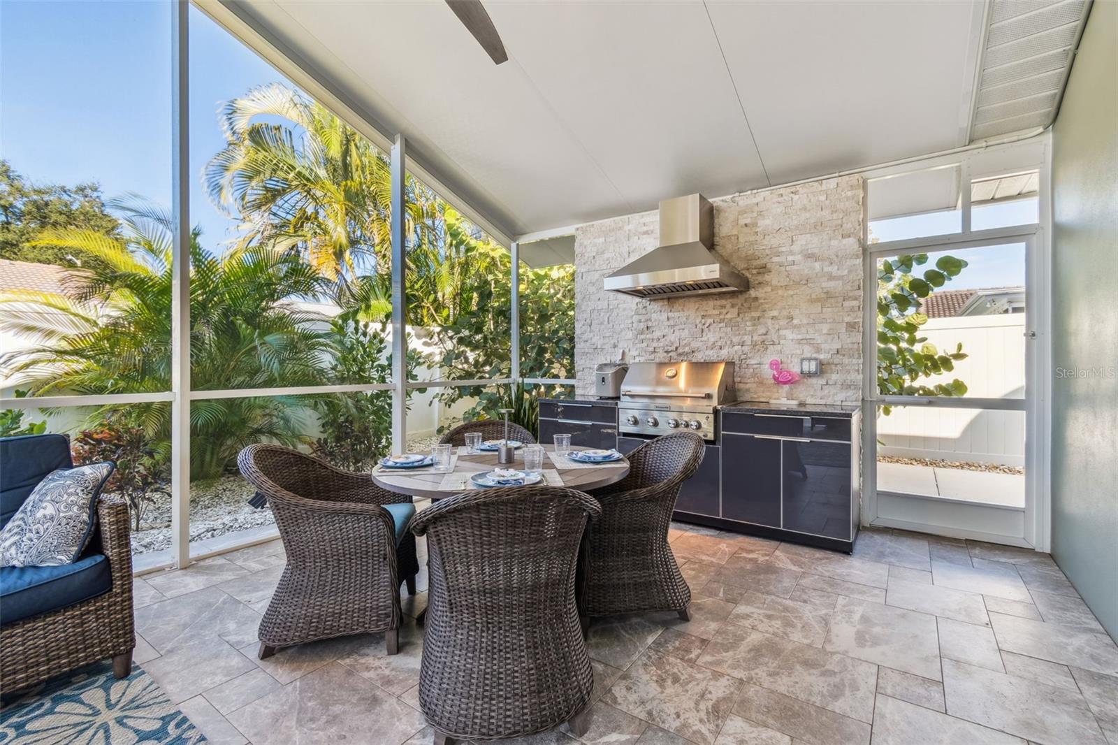 2039 KINGFISHER DR, PALM HARBOR, FL, 34683