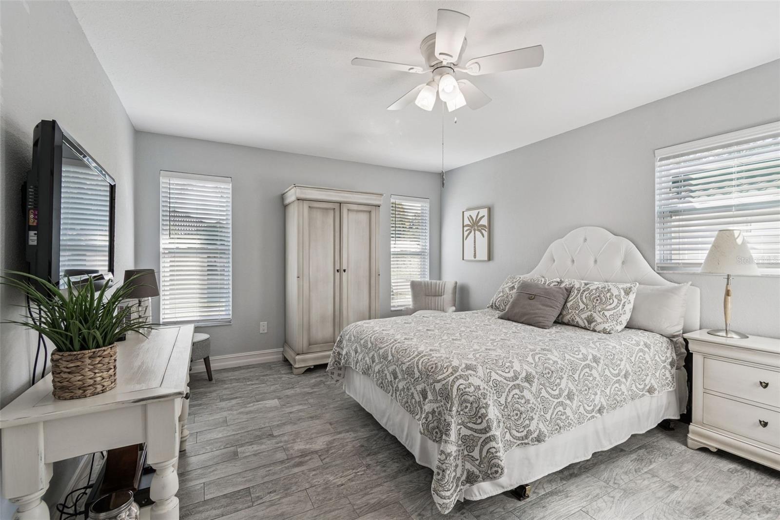 2039 KINGFISHER DR, PALM HARBOR, FL, 34683