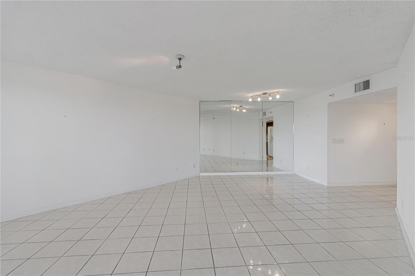 5940 PELICAN BAY PLZ S #504, GULFPORT, FL, 33707