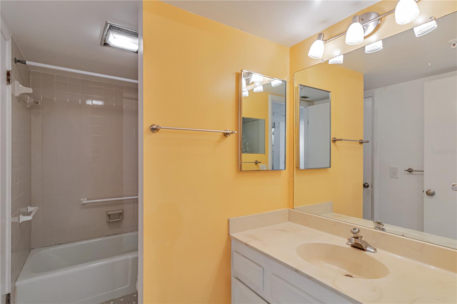 5940 PELICAN BAY PLZ S #504, GULFPORT, FL, 33707