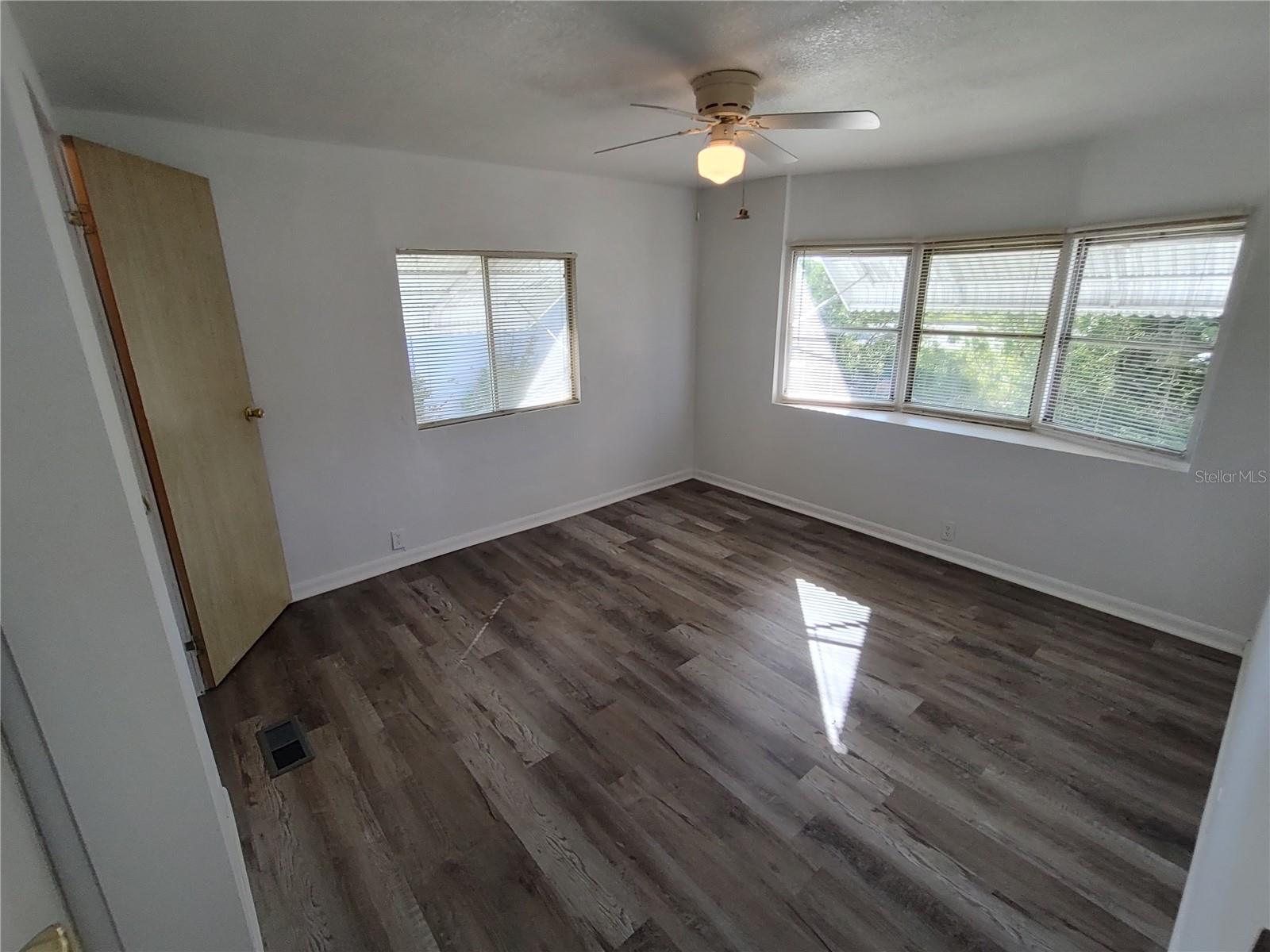 A4670961 Property Photo