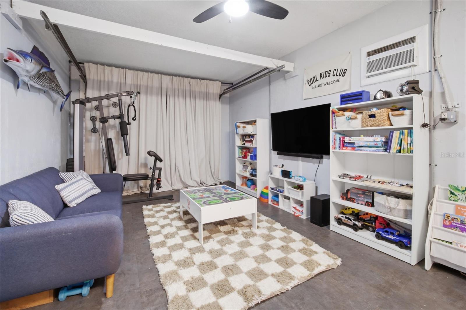 5515 57TH AVE N, ST PETERSBURG, FL, 33709