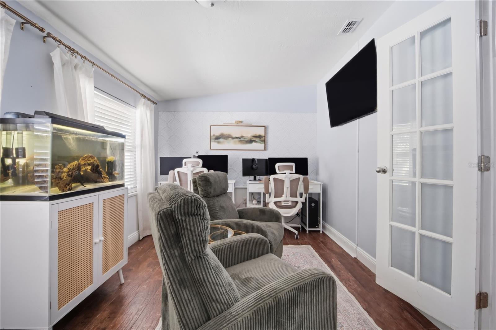 5515 57TH AVE N, ST PETERSBURG, FL, 33709