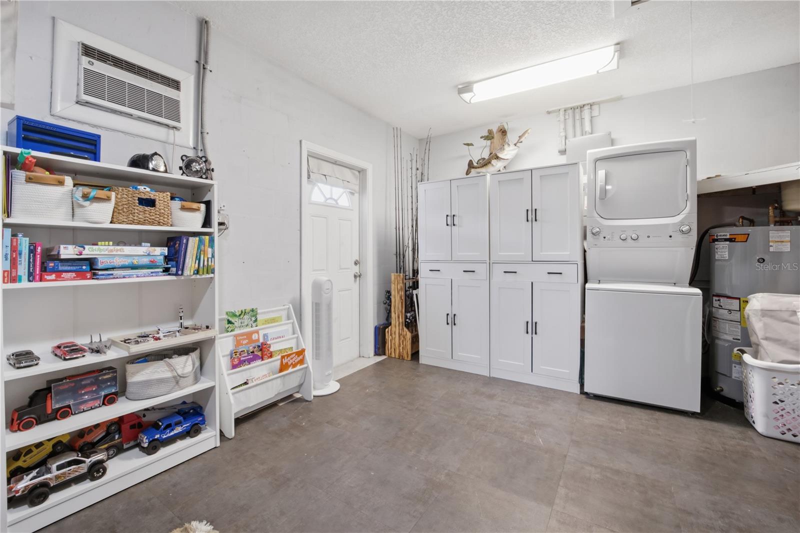 5515 57TH AVE N, ST PETERSBURG, FL, 33709