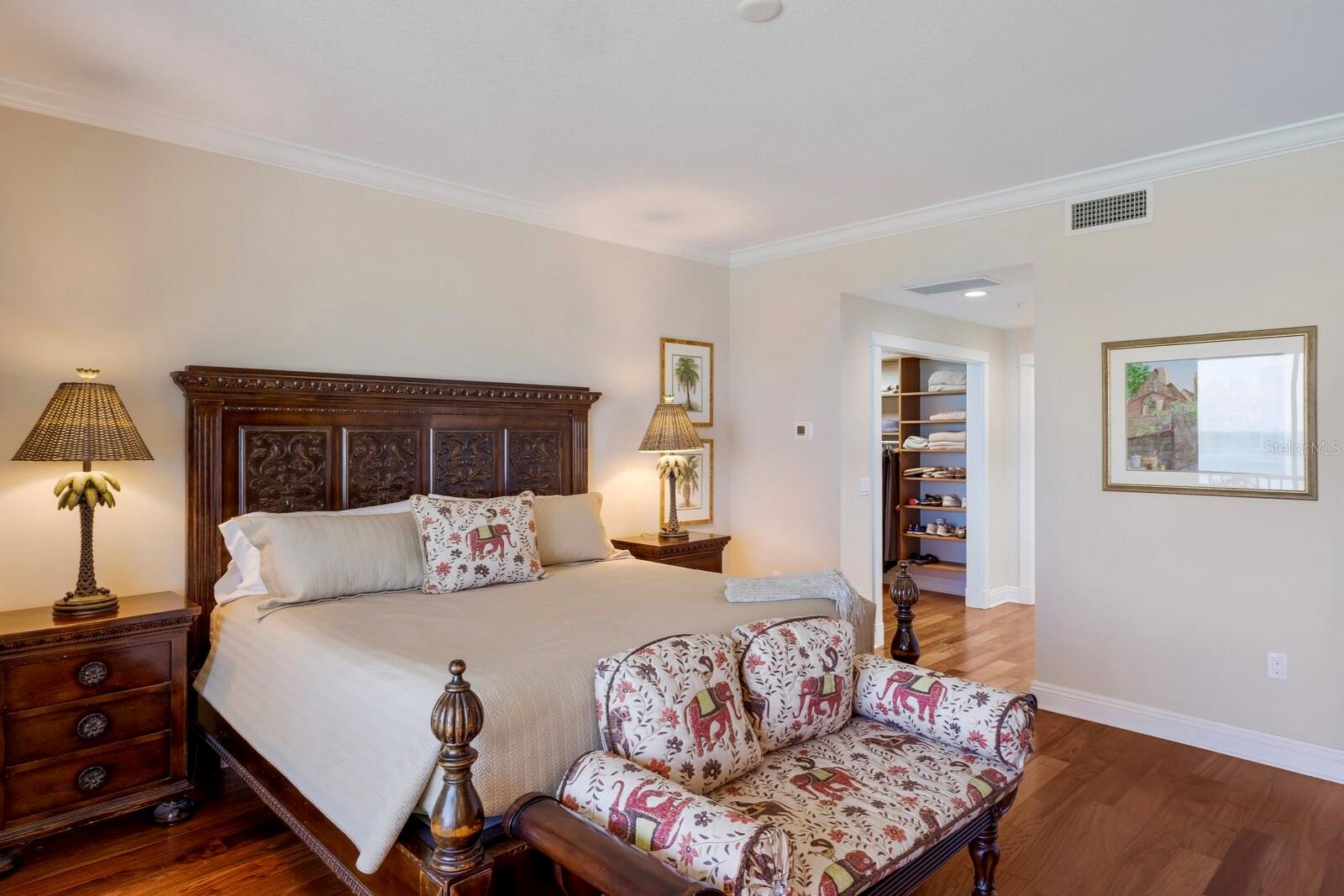 D6144603 Property Photo