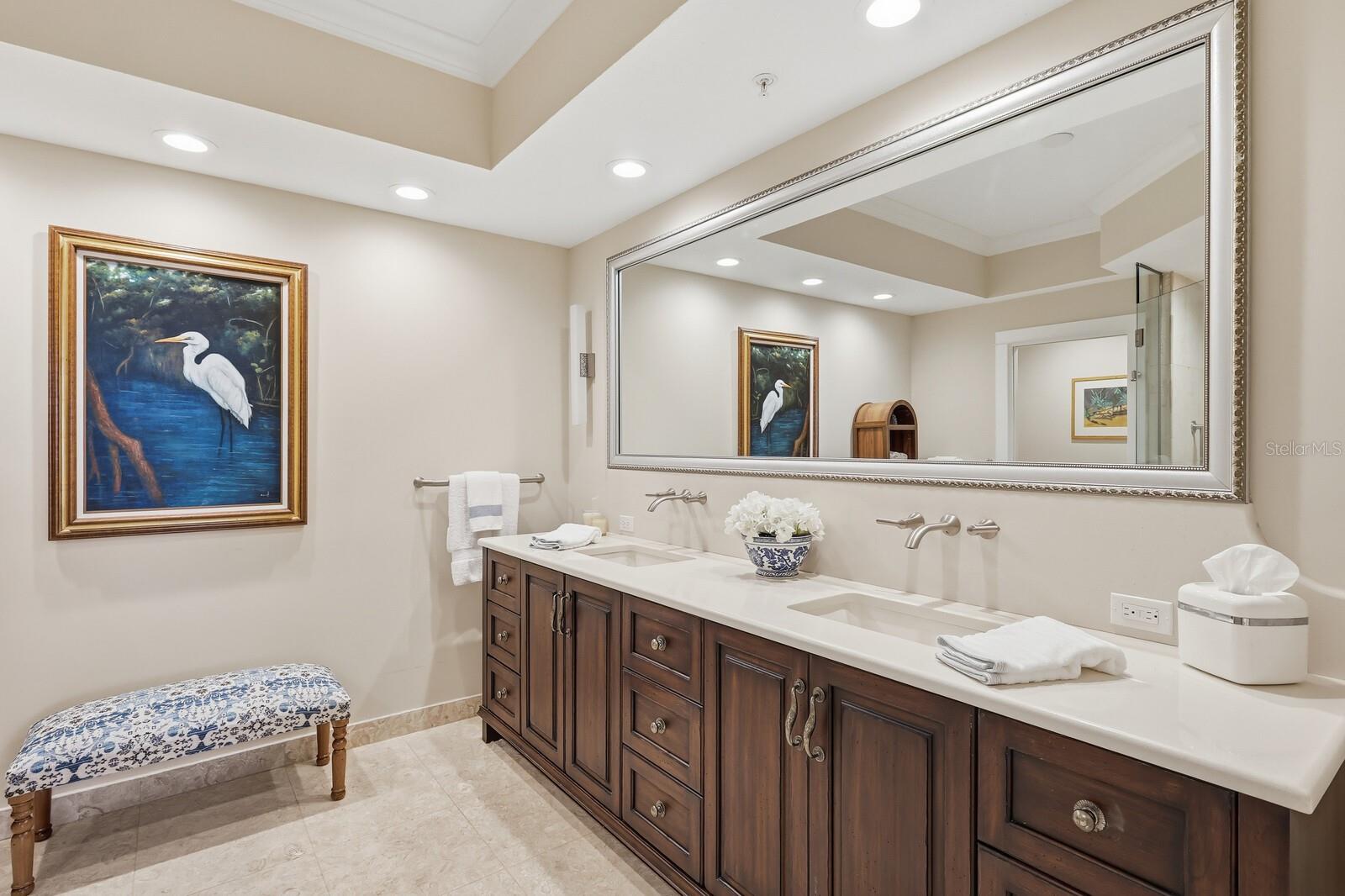 D6144603 Property Photo