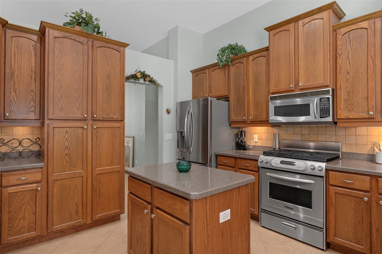 1370 E CLEVELAND ST, HERNANDO, FL, 34442