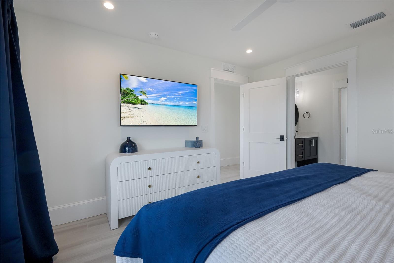 A4670988 Property Photo