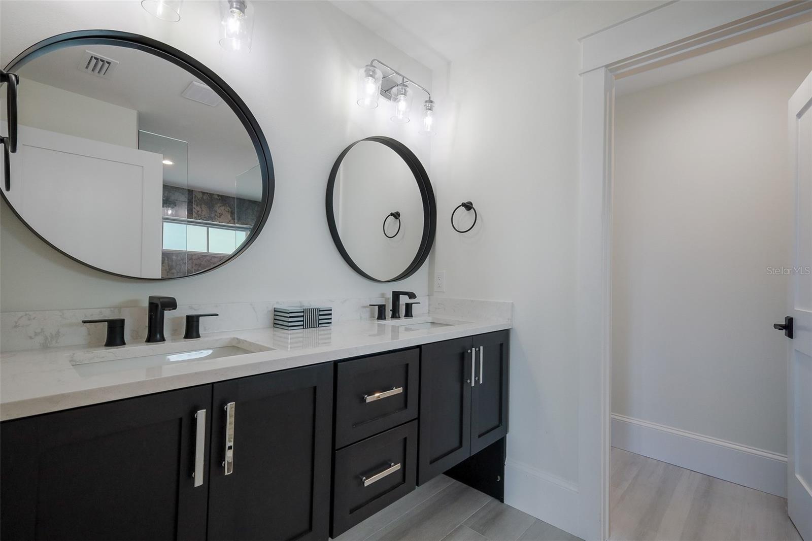 A4670988 Property Photo