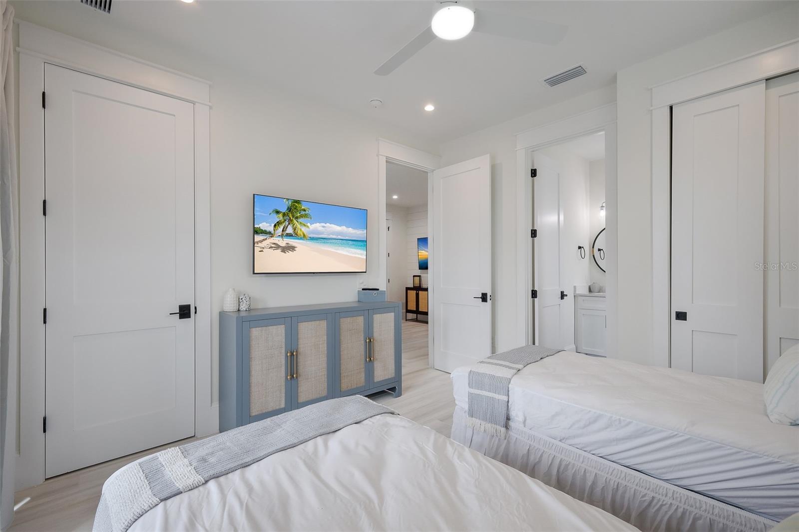 A4670988 Property Photo