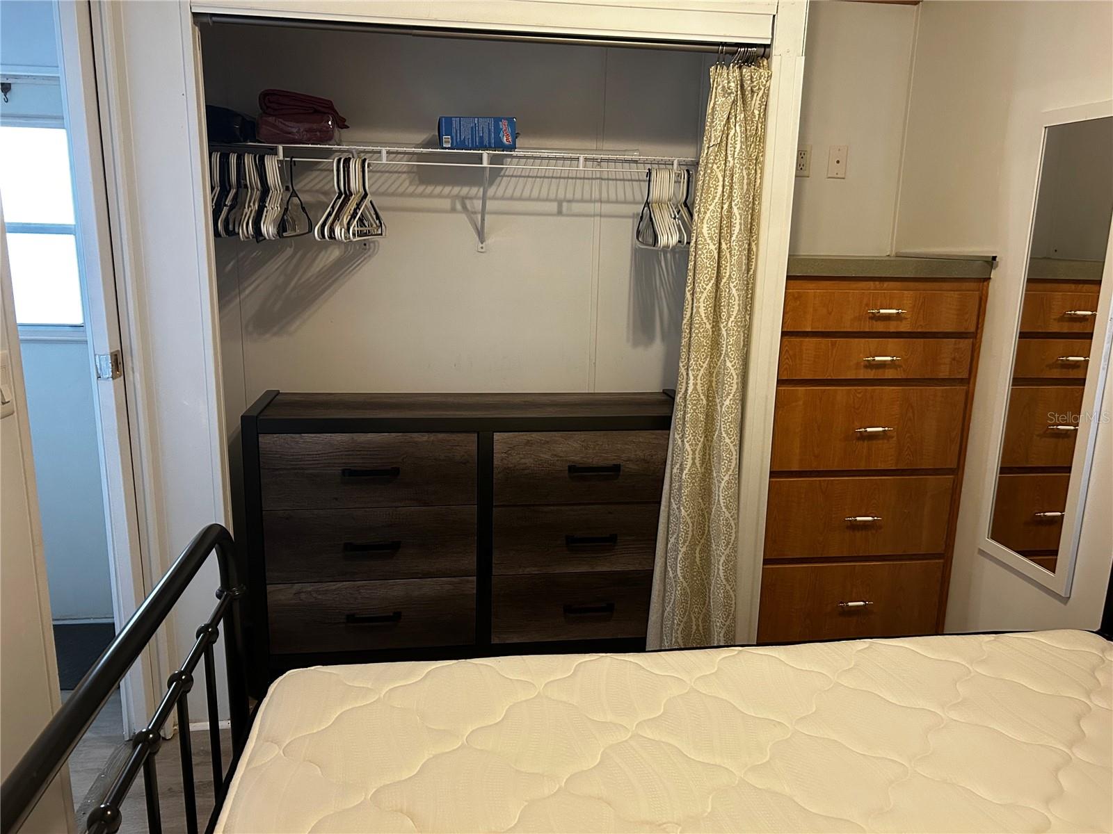 TB8444972 Property Photo