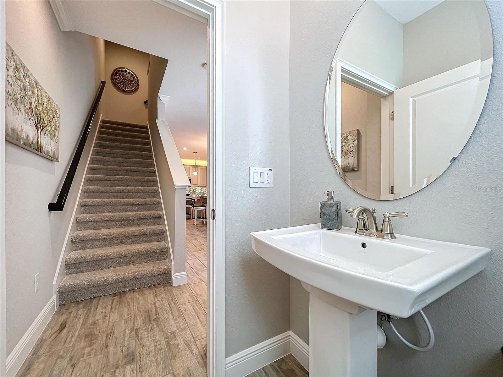 Half Bath / Stairs