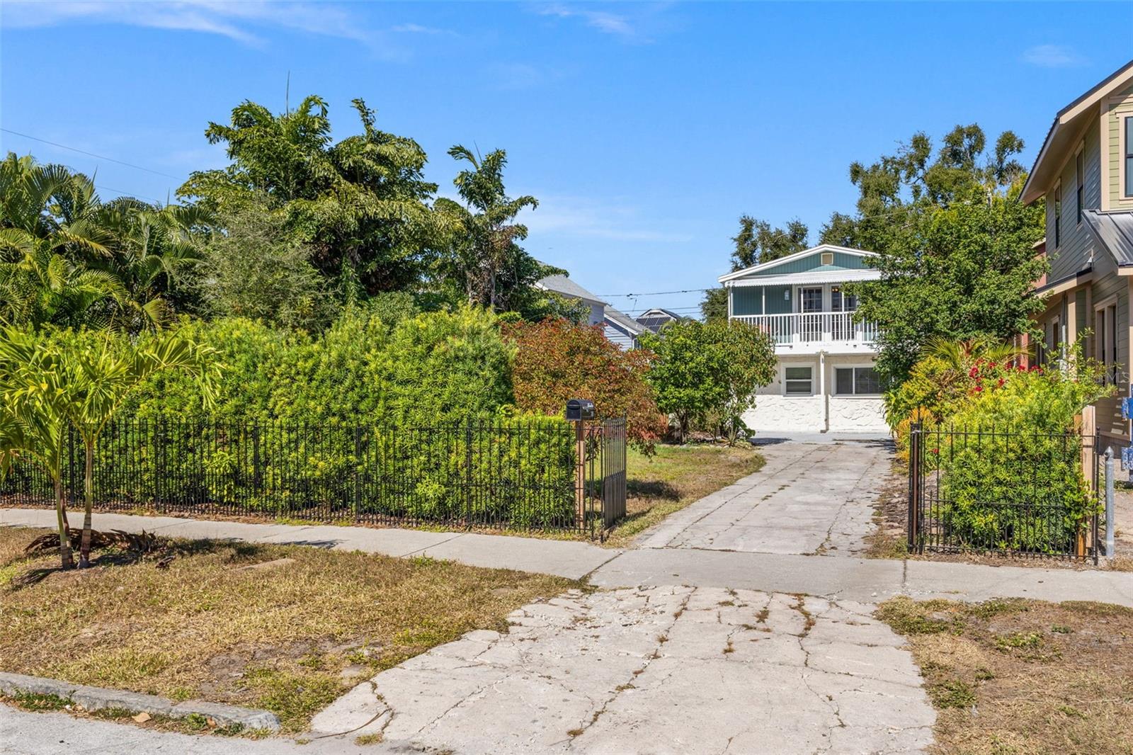 785 23RD AVE N, ST PETERSBURG, FL, 33704