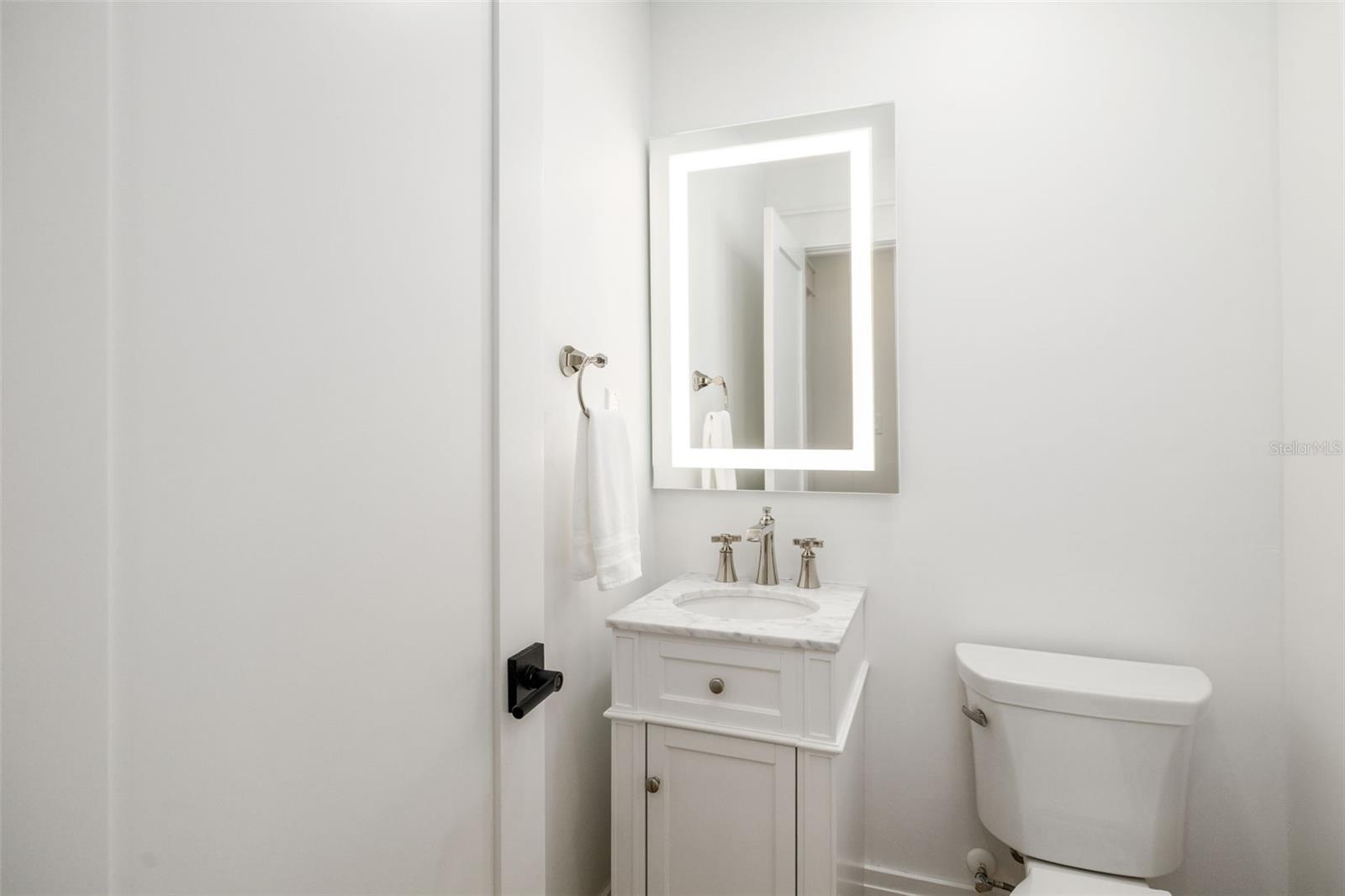 A4671008 Property Photo