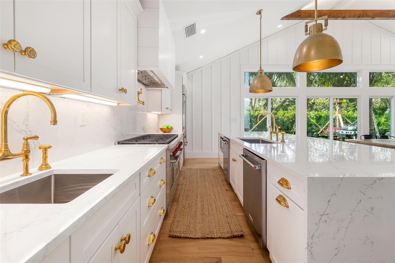 A4671008 Property Photo