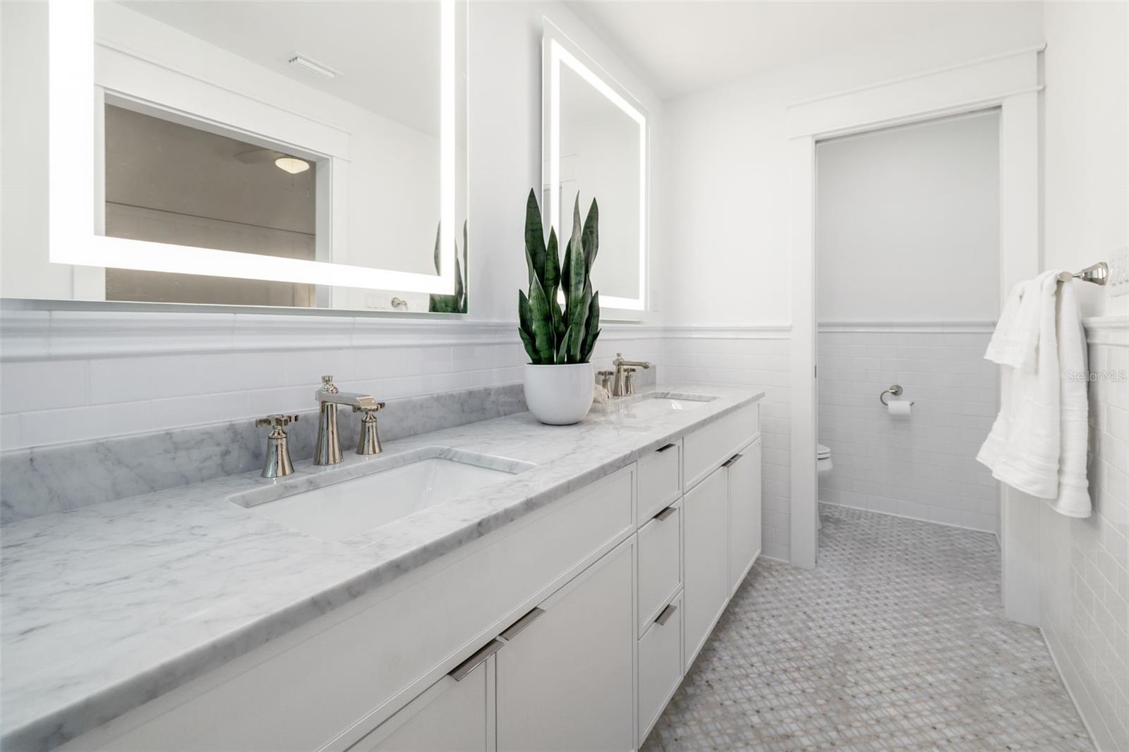 A4671008 Property Photo