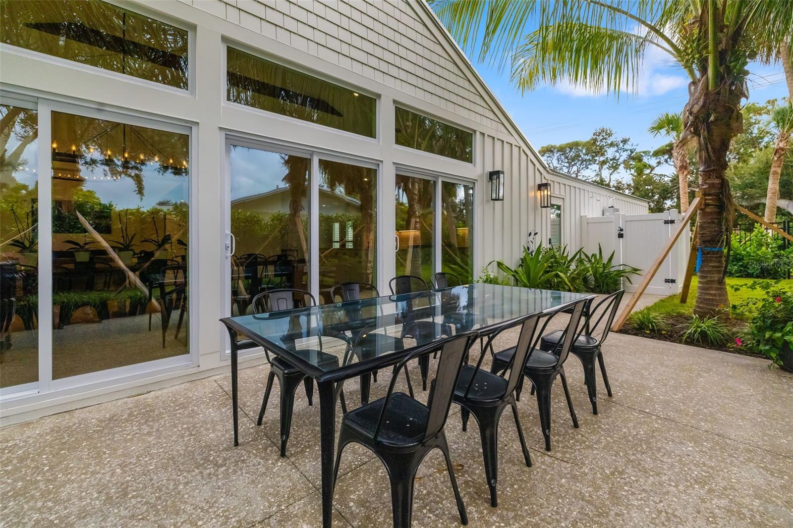 A4671008 Property Photo