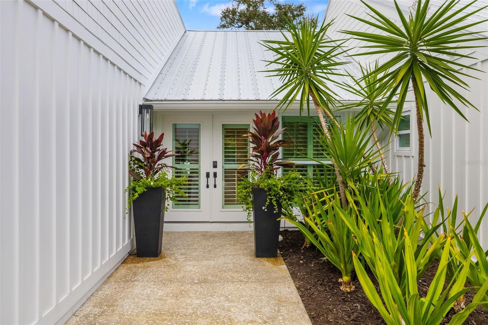 A4671008 Property Photo