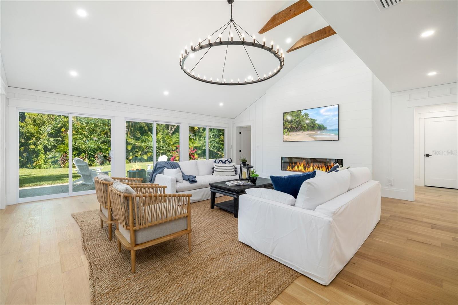 A4671008 Property Photo