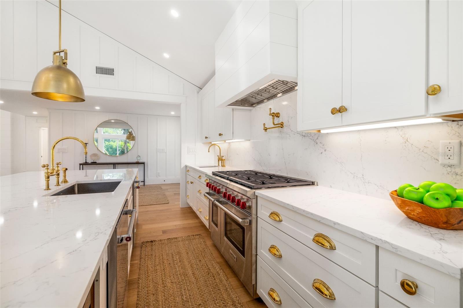 A4671008 Property Photo