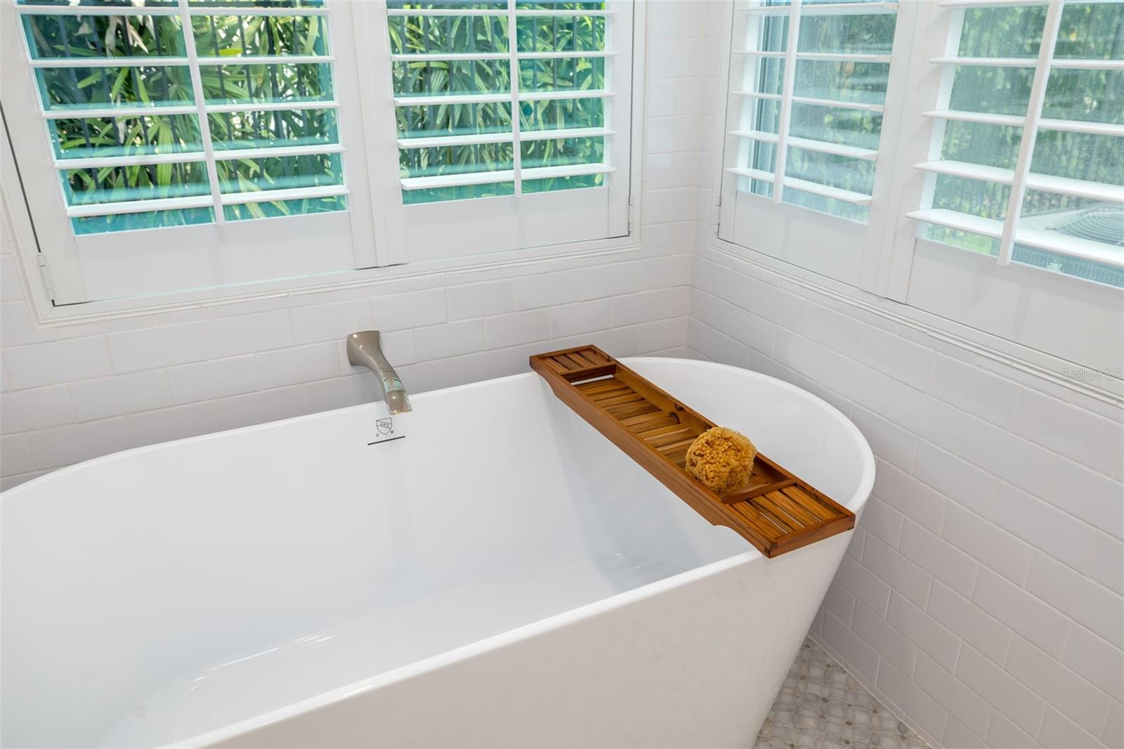 A4671008 Property Photo