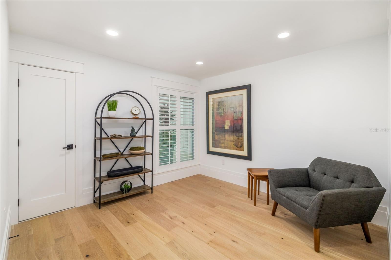 A4671008 Property Photo