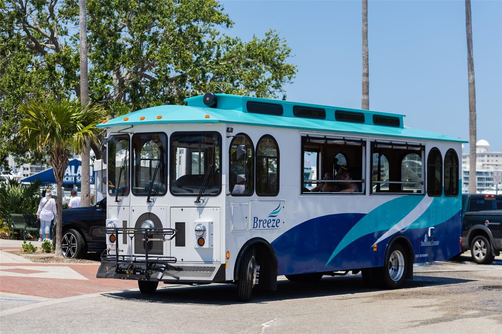 A4671008 Property Photo