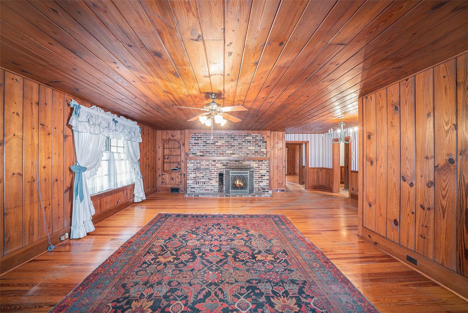 37215 CHURCH AVE, DADE CITY, FL, 33525