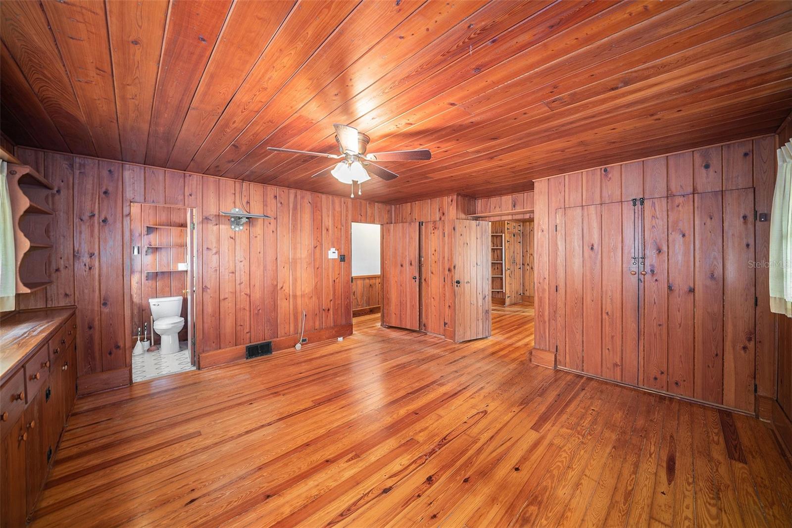 37215 CHURCH AVE, DADE CITY, FL, 33525