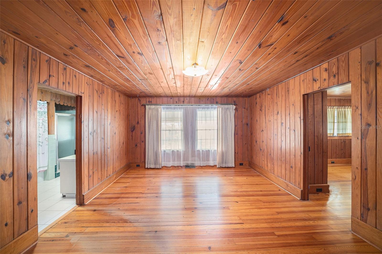 37215 CHURCH AVE, DADE CITY, FL, 33525