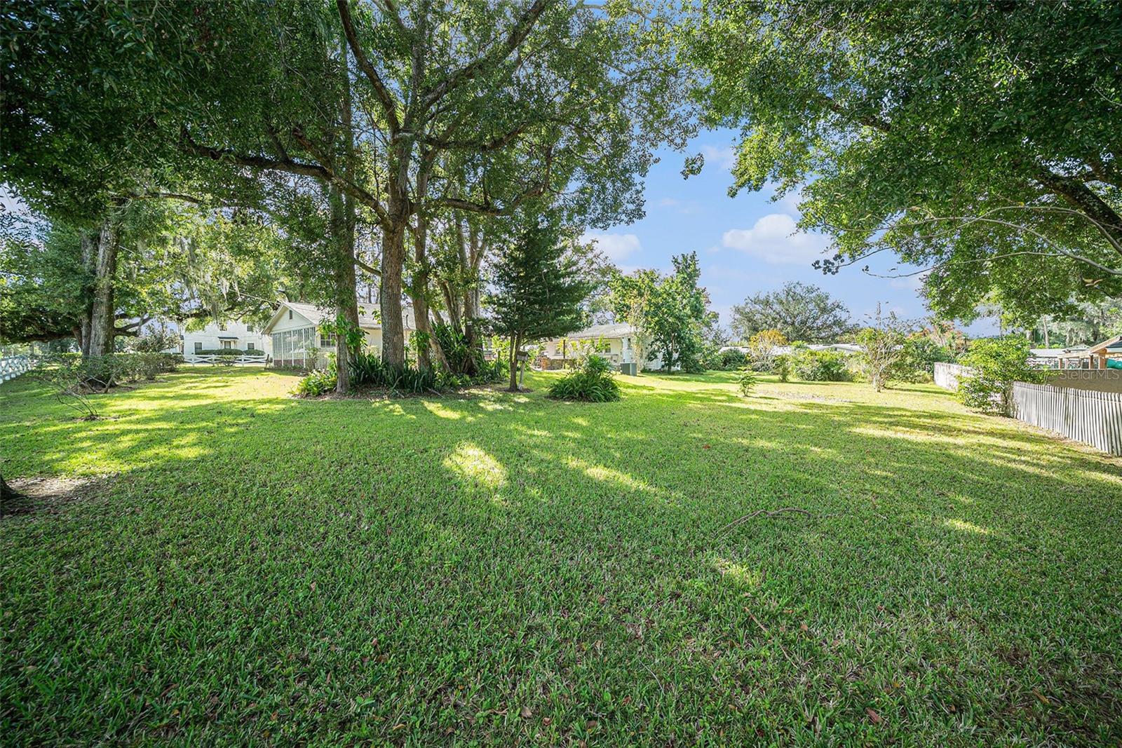 37215 CHURCH AVE, DADE CITY, FL, 33525