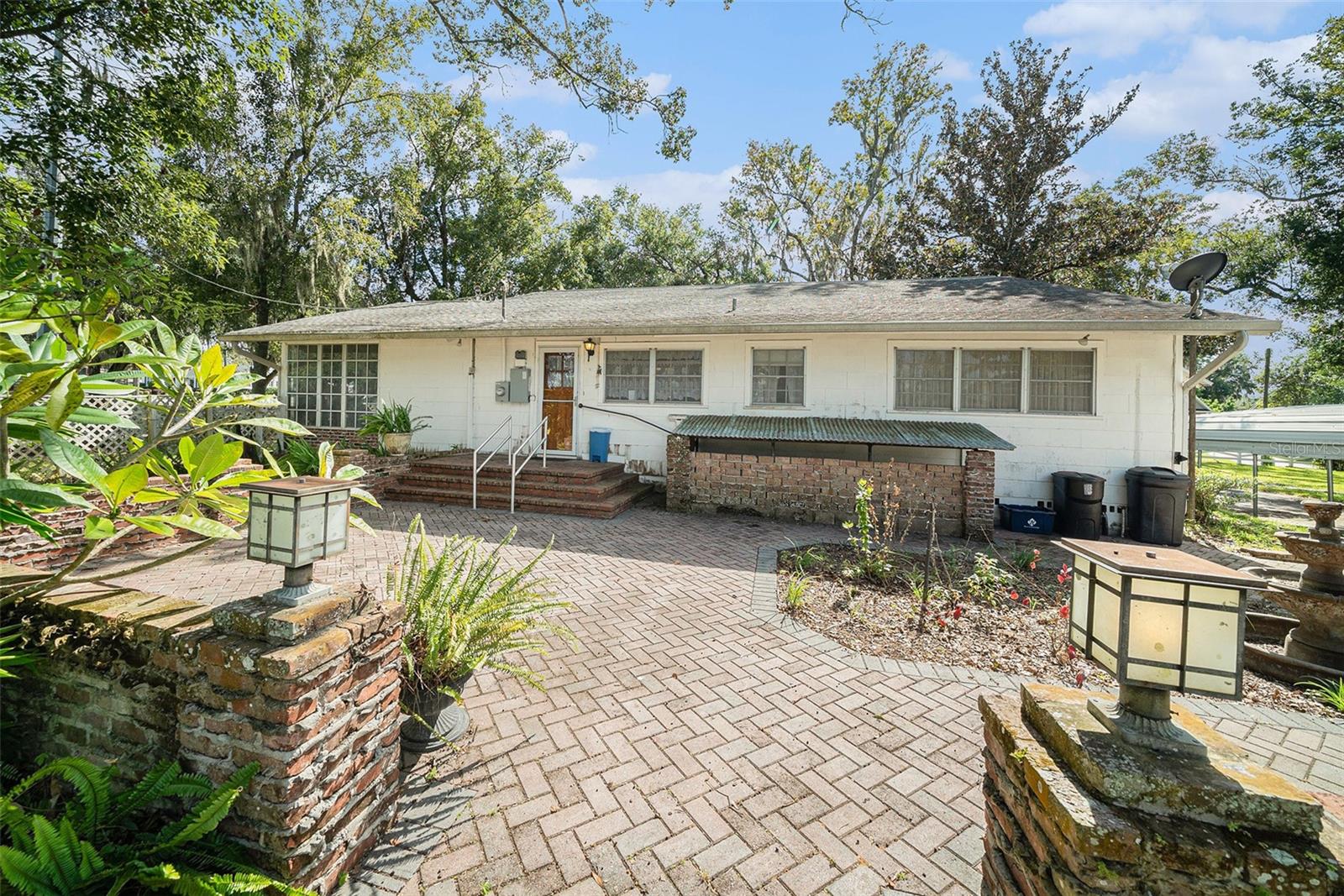 37215 CHURCH AVE, DADE CITY, FL, 33525