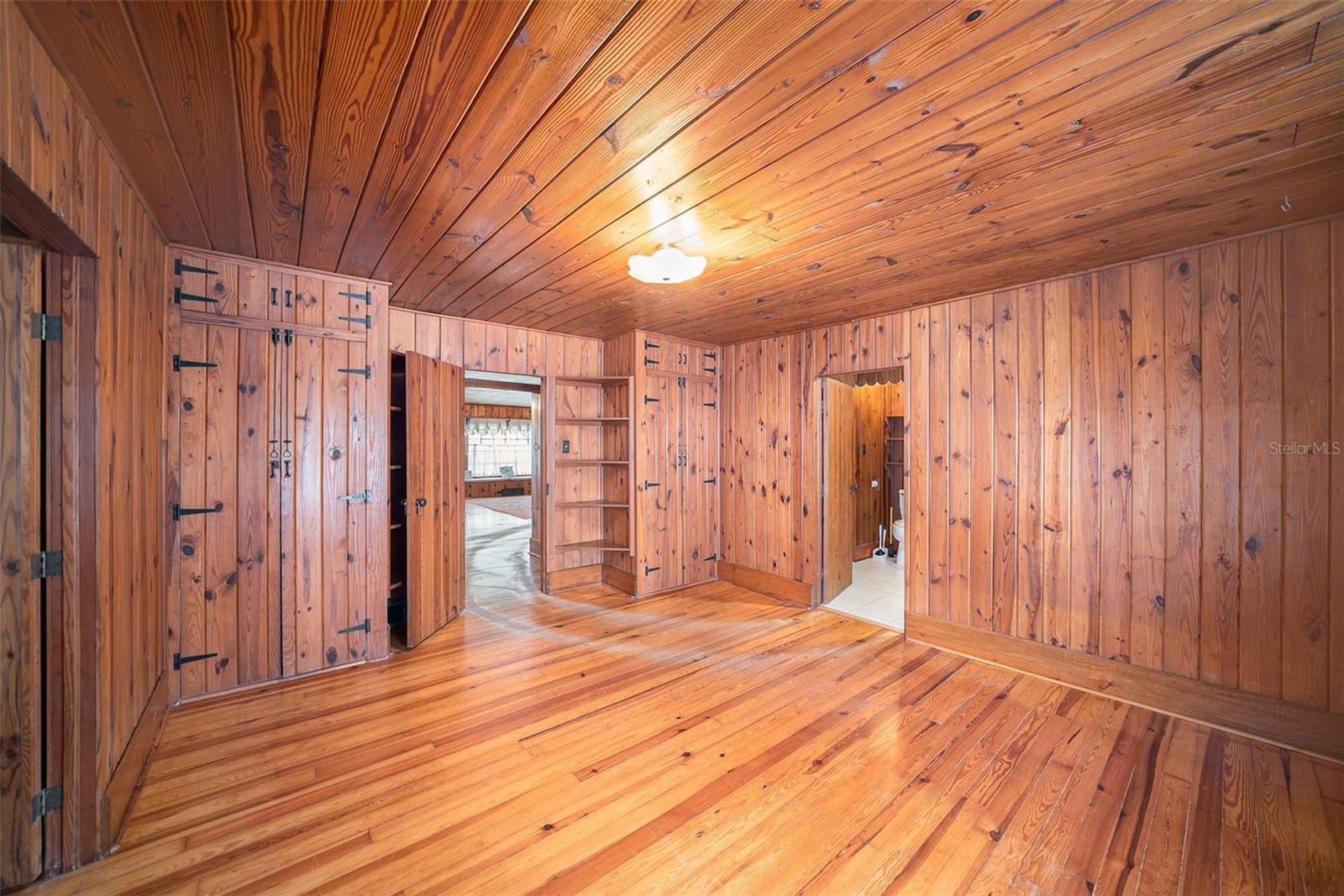 37215 CHURCH AVE, DADE CITY, FL, 33525