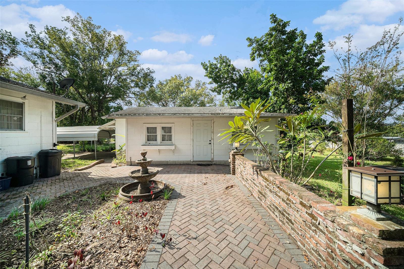 37215 CHURCH AVE, DADE CITY, FL, 33525