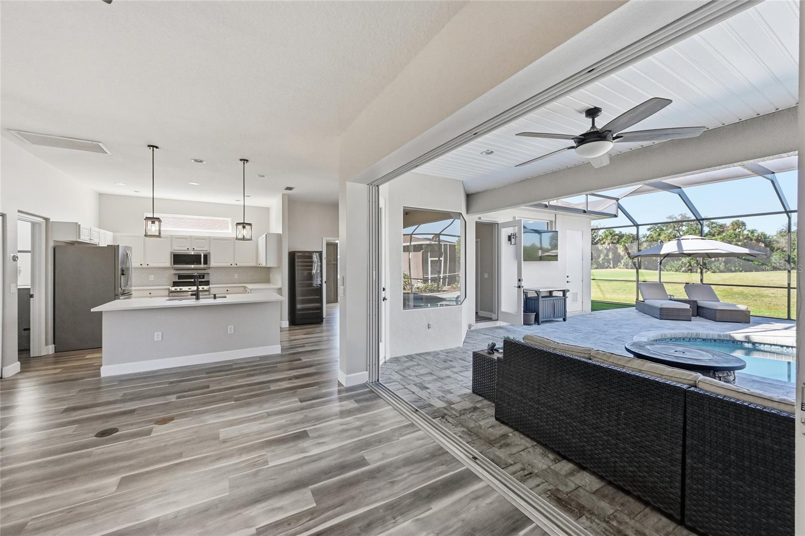 574 PLANTERS MANOR WAY, BRADENTON, FL, 34212