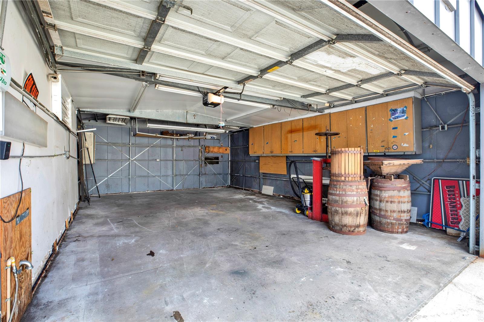 7908 N WOODLYNNE AVE, TAMPA, FL, 33614