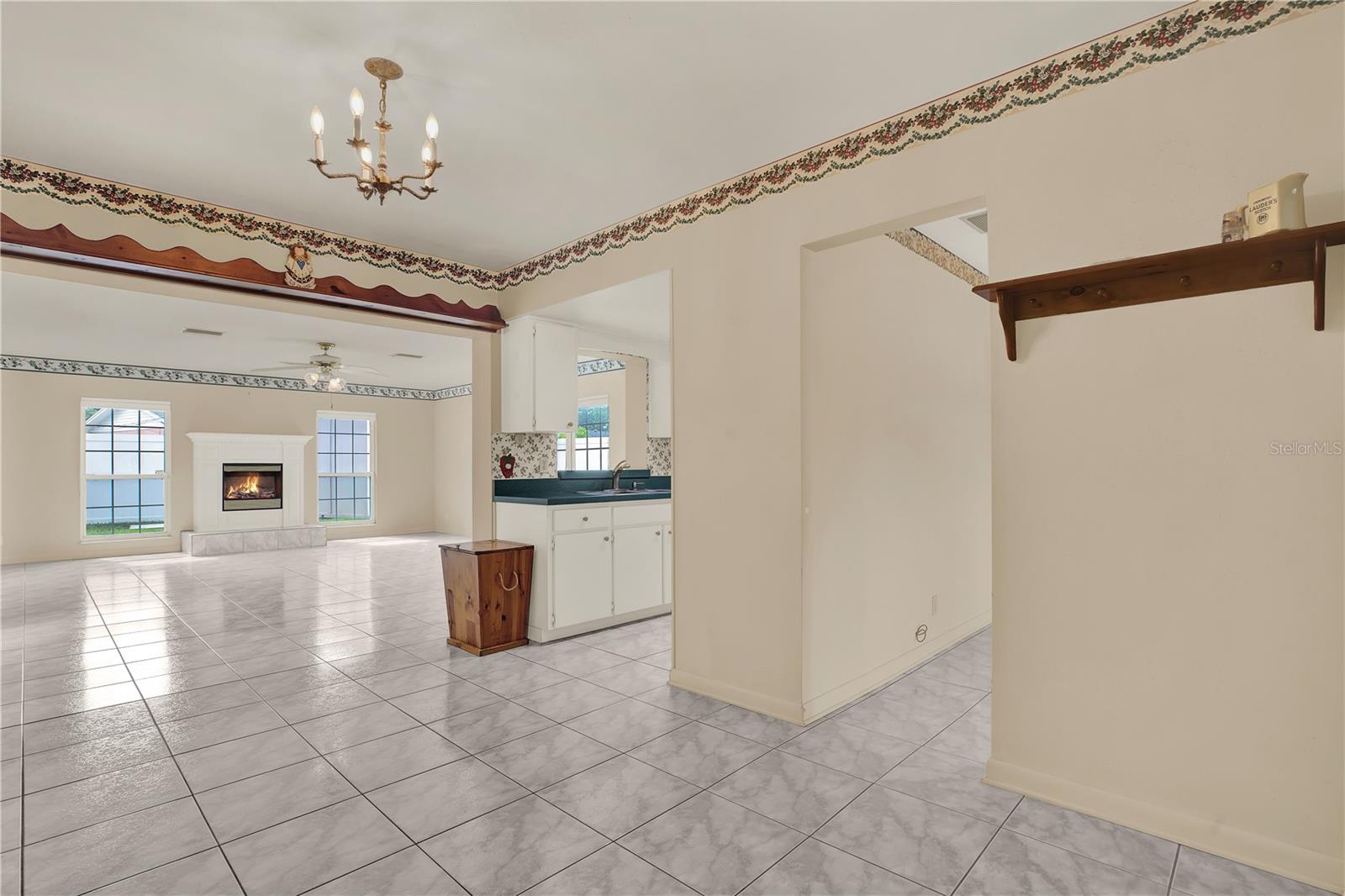 7908 N WOODLYNNE AVE, TAMPA, FL, 33614